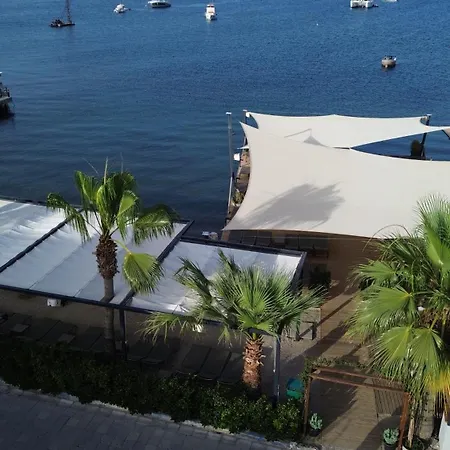 Hotel Casamia 3*