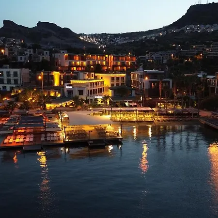 Casamia Hotel 3*